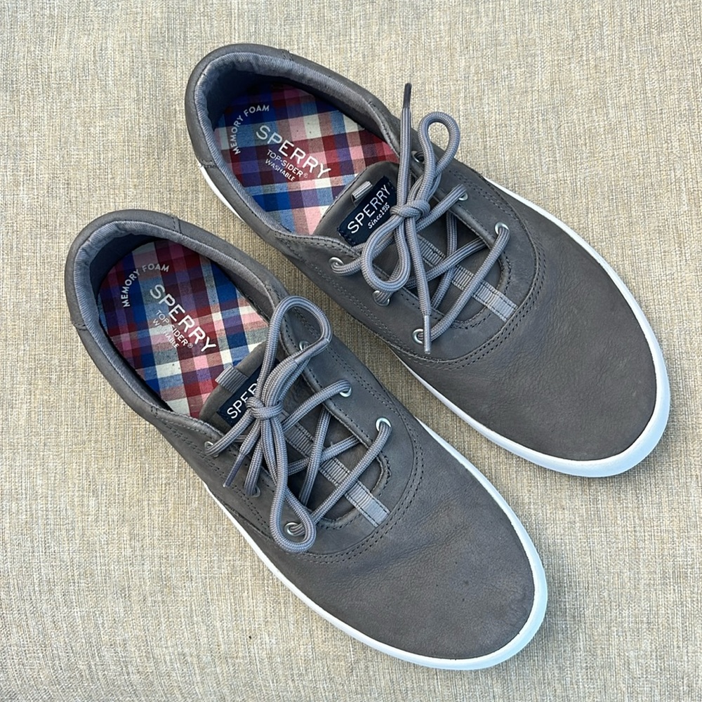 Sperry youth boys Top-sider grey barely worn